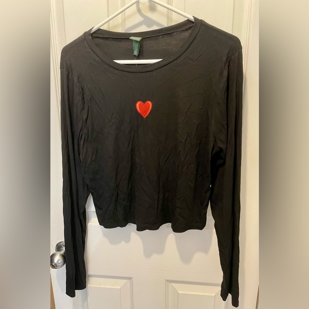 Wild Fable Cropped Black Top with Red Heart NWT